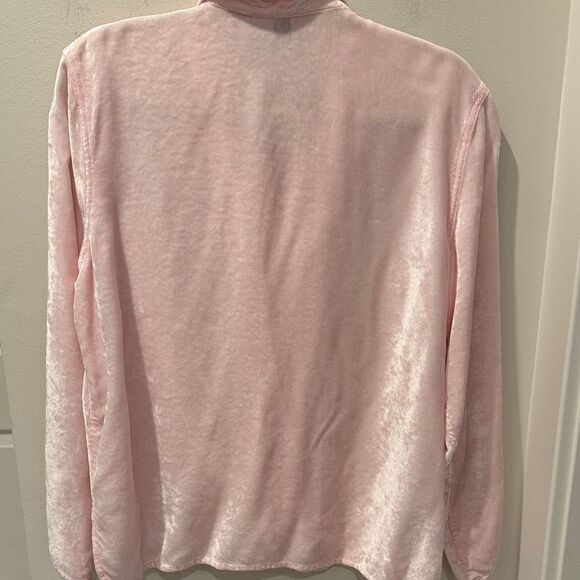 J. Jill Soft Pink Rayon Velvet Button Down Blouse size Large - Picture 5 of 13